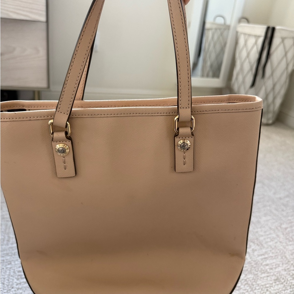 Classic Henri Bendel bag - Picture 2 of 9